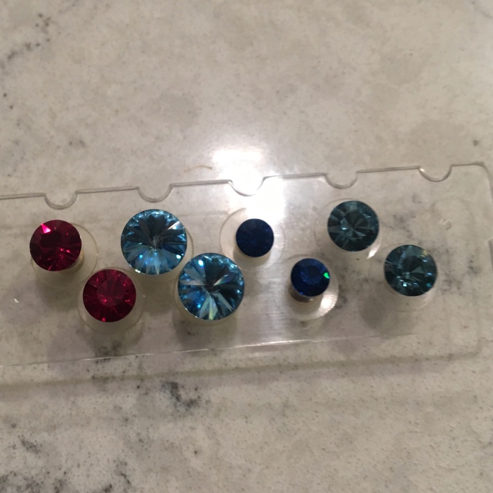 Sparkly diamond stud earrings